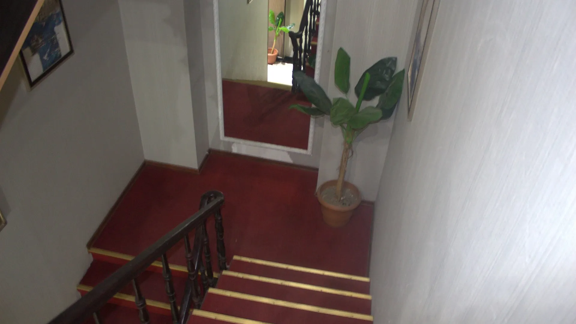 טביליסי Vecepalace מלון